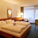 Biosphaerenhotel Graf Eberhard Bei Der Therme 酒店 巴特乌拉赫