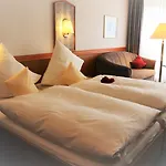 Biosphaerenhotel Graf Eberhard Bei Der Therme 酒店 巴特乌拉赫