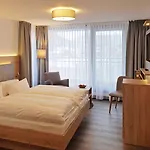 Biosphaerenhotel Graf Eberhard Bei Der Therme 4*