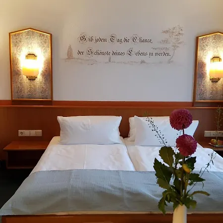 Biosphaerenhotel Graf Eberhard Bei Der Therme 巴特乌拉赫