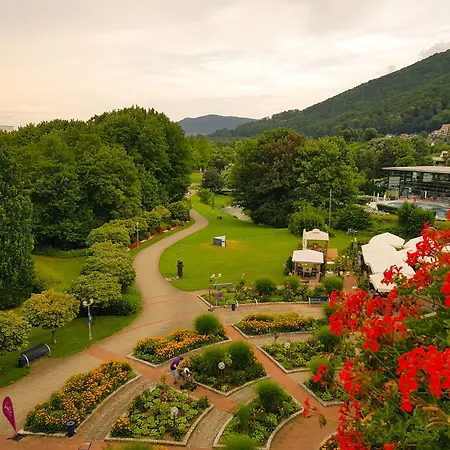 Biosphaerenhotel Graf Eberhard Bei Der Therme 호텔 4*
