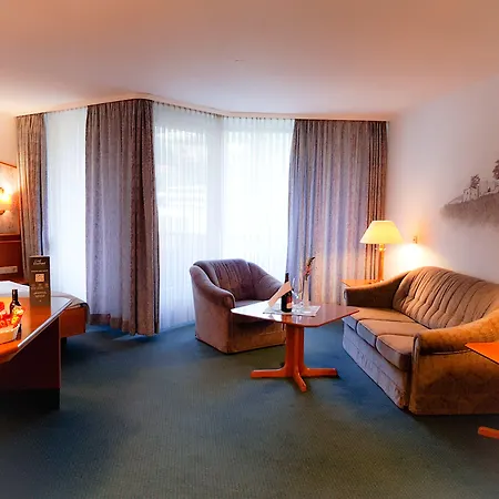 호텔 Biosphaerenhotel Graf Eberhard Bei Der Therme 4*