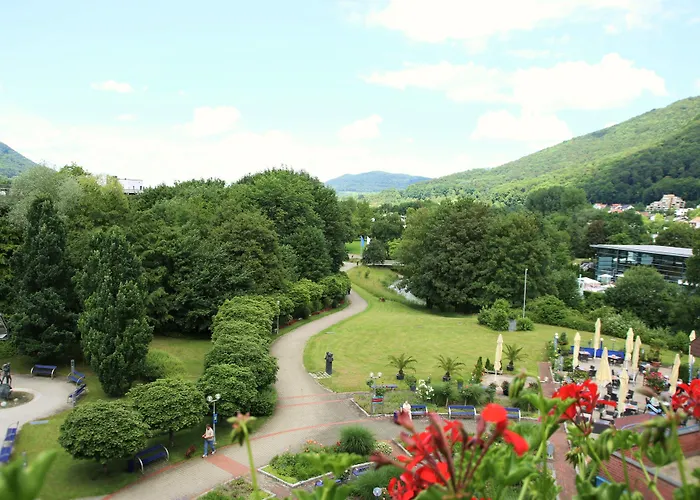 Biosphaerenhotel Graf Eberhard Bei Der Therme Bad Urach